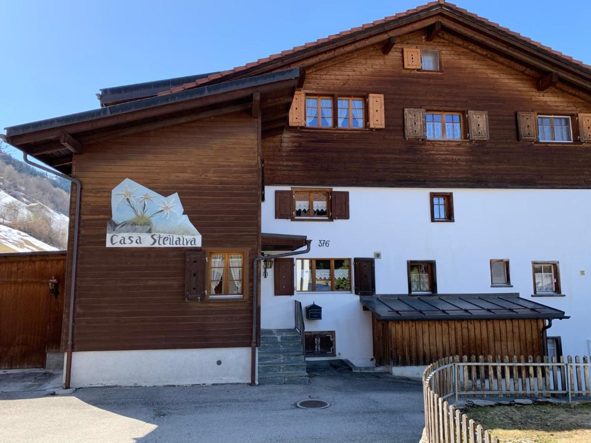 Casa Steilalva - Grosszuegiges Chalet Fuer Erholsamen Familienurlaub Surrein Exteriör bild