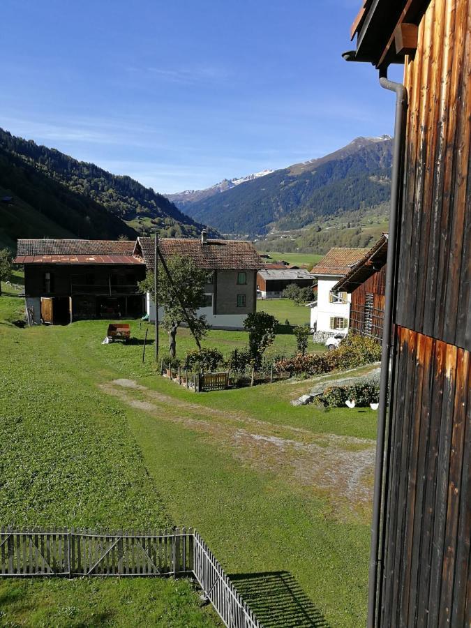 Casa Steilalva - Grosszuegiges Chalet Fuer Erholsamen Familienurlaub Surrein Exteriör bild